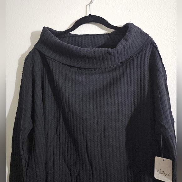 Free People Top - Picture 2 of 9